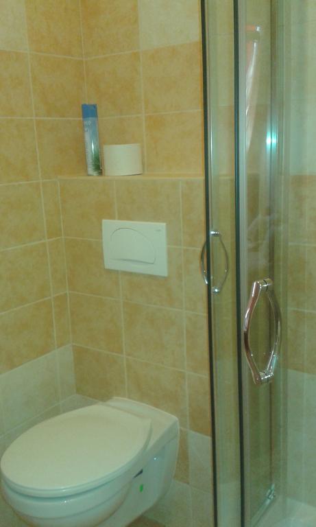 Palma Apartmanhaz Harkány Rum bild