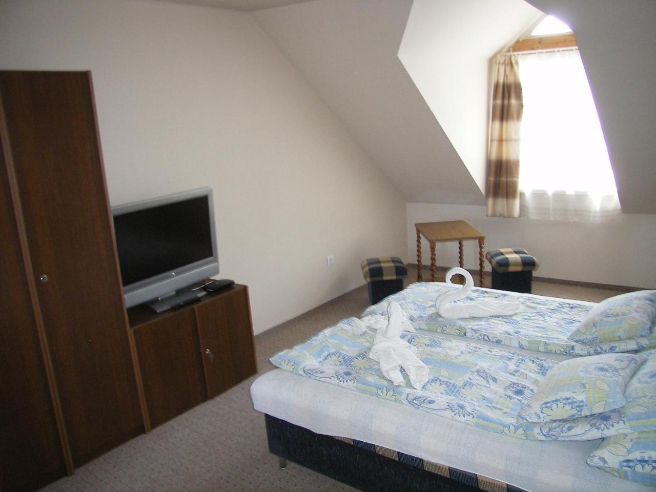Palma Apartmanhaz Harkány Rum bild